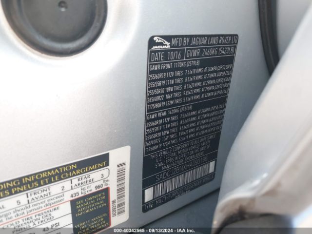 2017 JAGUAR F-PACE SADCJ2BNXHA093196 Photo 8