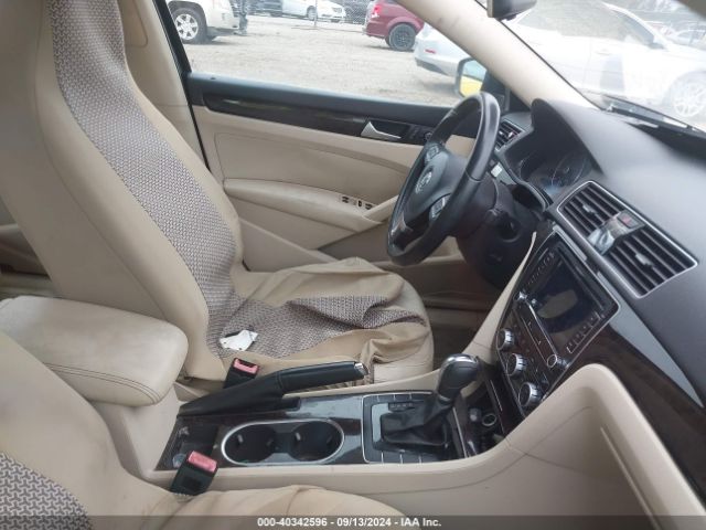 1VWCN7A35EC031795 Volkswagen Passat 2.0l Tdi Sel Premium