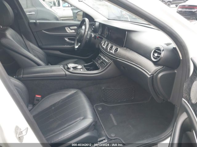 WDDZF4JB7JA327946 Mercedes-Benz E 300