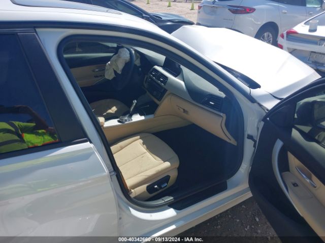 WBA8E1G5XJNU92341 BMW 320i