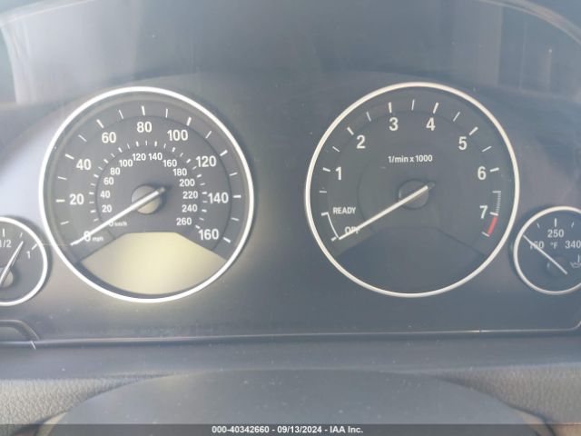 WBA8E1G5XJNU92341 BMW 320i