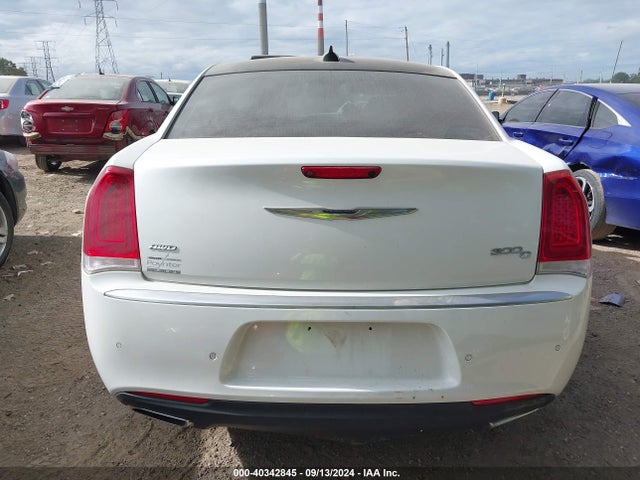 Chrysler 300c Platinum Awd 2016 2C3CCASG5GH191557 Image 17