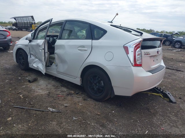 JTDKN3DUXF1907771 Toyota Prius Three