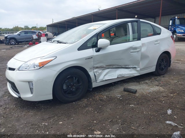 JTDKN3DUXF1907771 Toyota Prius Three