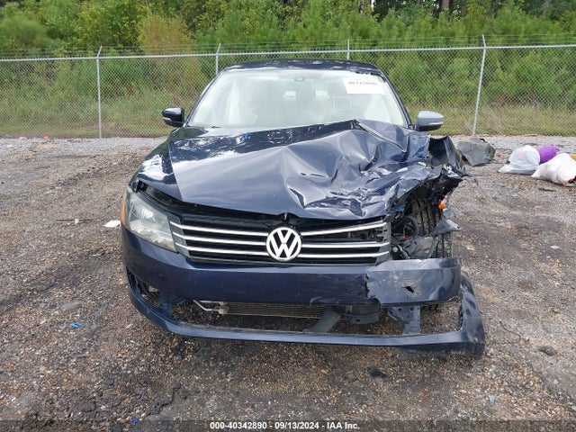 1VWBT7A37EC091224 Volkswagen Passat 1.8t Se