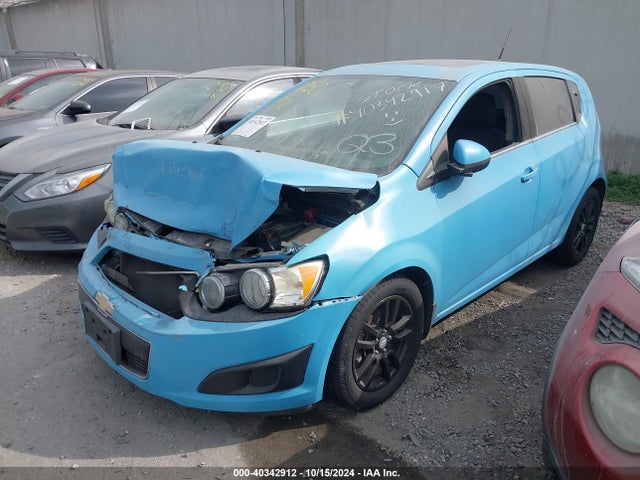 Chevrolet Sonic Lt Auto 2014 1G1JC6SB7E4184651 Image 2