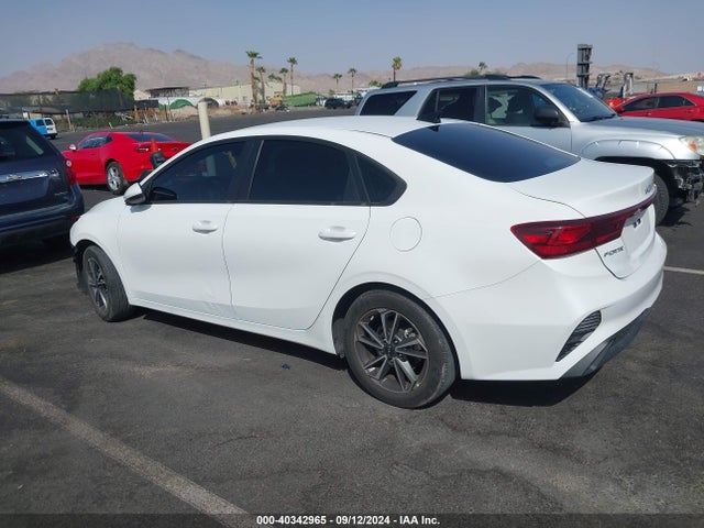 KIA Forte Lxs 2022 3KPF24AD6NE488446 Image 3