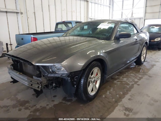 Ford Mustang V6 2014 1ZVBP8EM8E5239978 Image 2