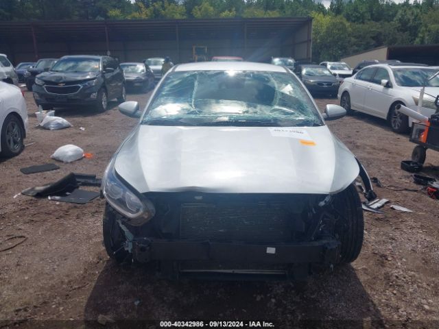 3KPF24AD2LE218353 KIA Forte Lxs