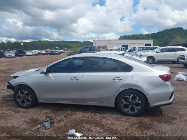 3KPF24AD2LE218353 KIA Forte Lxs