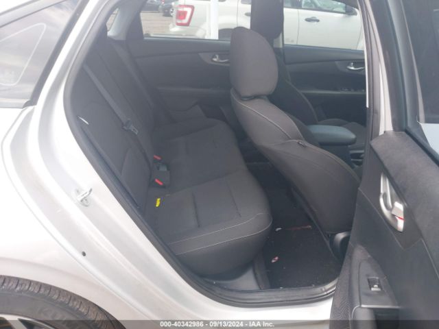 3KPF24AD2LE218353 KIA Forte Lxs