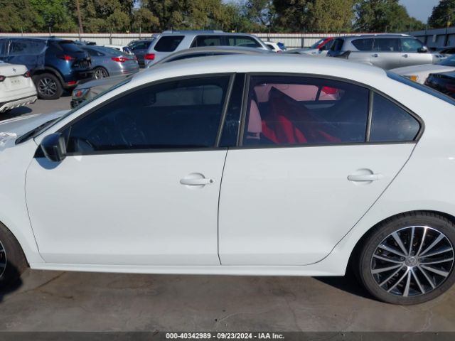 3VWD17AJ5GM301821 Volkswagen Jetta 1.8t Sport
