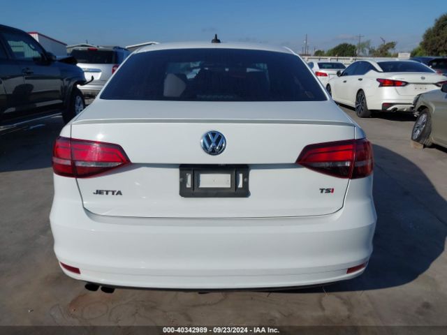 3VWD17AJ5GM301821 Volkswagen Jetta 1.8t Sport