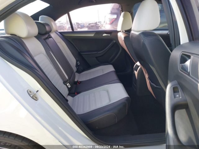3VWD17AJ5GM301821 Volkswagen Jetta 1.8t Sport