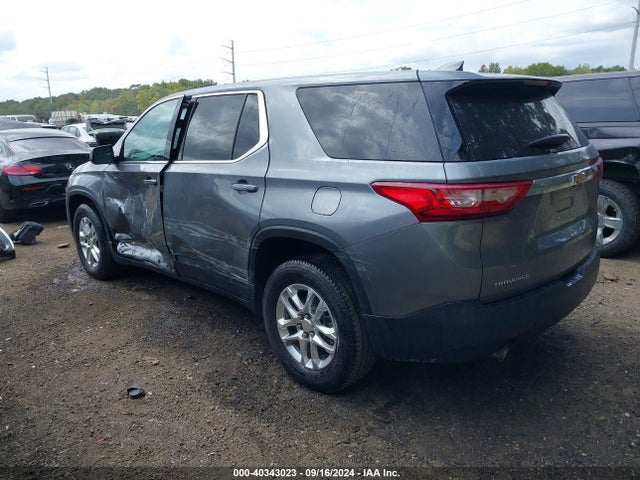 Chevrolet Traverse Ls 2019 1GNERFKW4KJ295219 Image 3