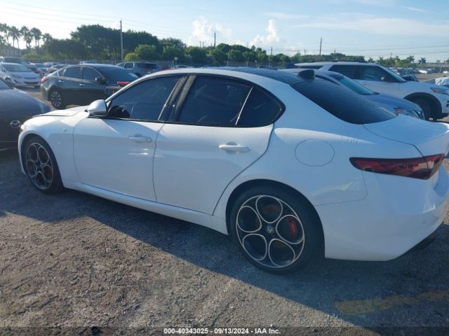 ZARFAMBN7N7662461 Alfa Romeo Giulia Ti Rwd