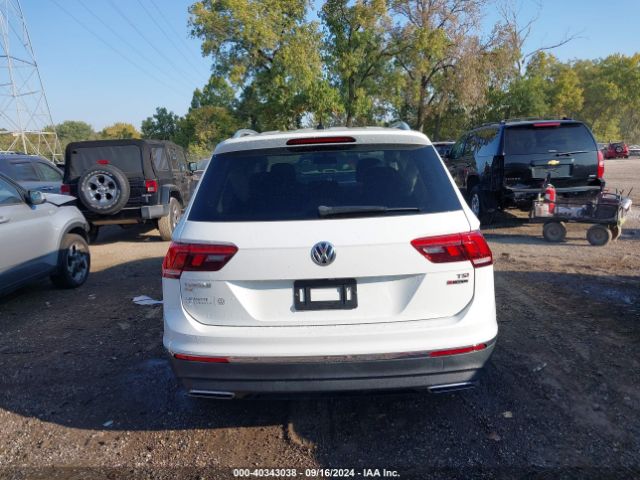 3VV2B7AX7JM066889 Volkswagen Tiguan 2.0t Se/2.0t Sel