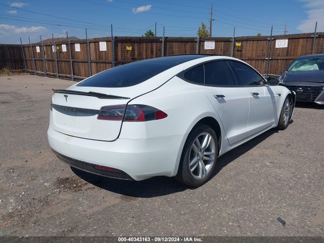 2016 TESLA MODEL S 5YJSA1E21GF151656 Photo 3