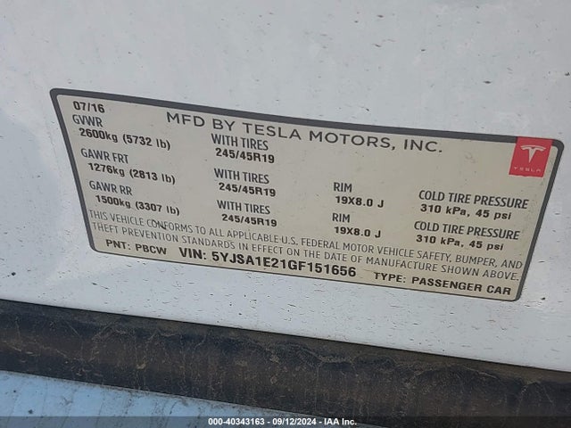 2016 TESLA MODEL S 5YJSA1E21GF151656 Photo 8
