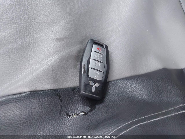 2022 MITSUBISHI OUTLANDER JA4J4UA84NZ010919 Photo 10