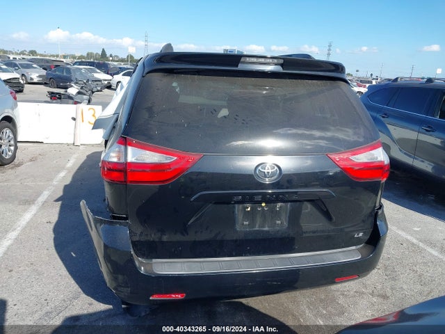 Toyota Sienna Le 8 Passenger 2017 5TDKZ3DC4HS874056 Image 16