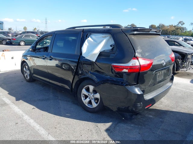Toyota Sienna Le 8 Passenger 2017 5TDKZ3DC4HS874056 Image 3