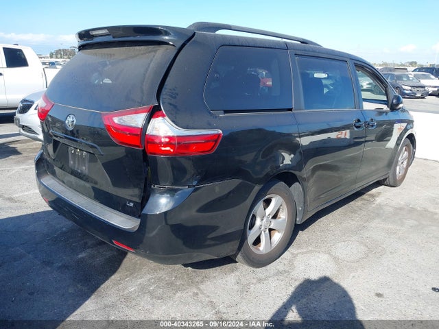 Toyota Sienna Le 8 Passenger 2017 5TDKZ3DC4HS874056 Image 4