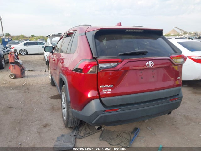 Toyota RAV4 LE 2020 2T3H1RFV2LC051637 Image 3