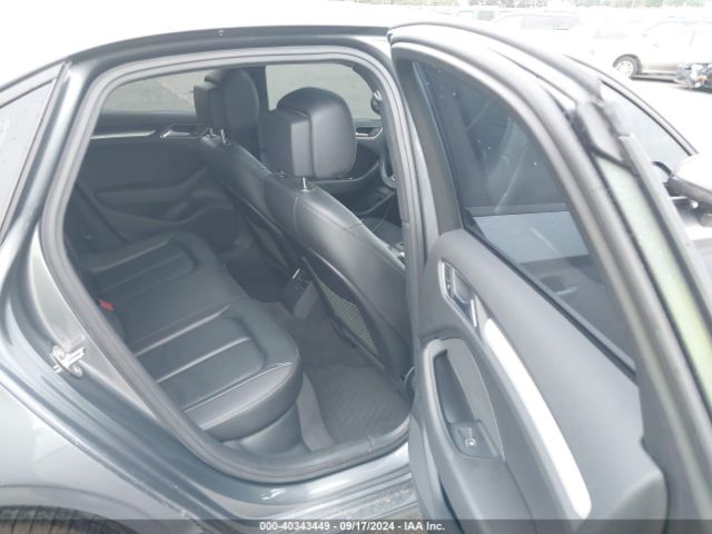 WAUB8GFF0J1064036 Audi A3 2.0t Premium/2.0t Tech Premium