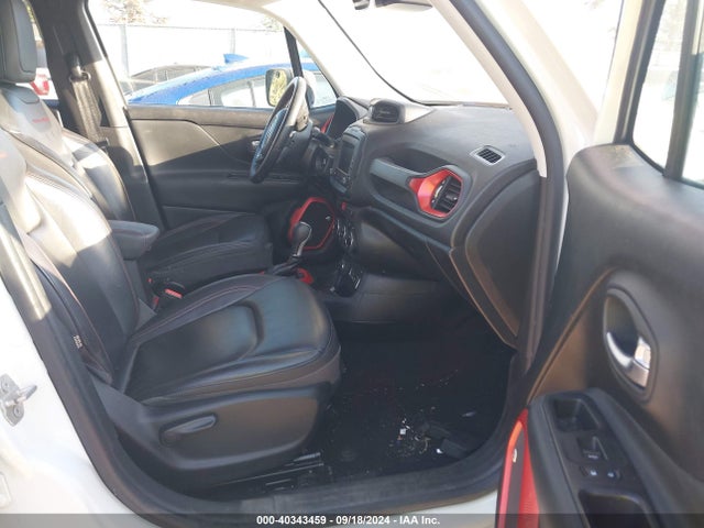 ZACCJBCT8GPC90259 Jeep Renegade Trailhawk