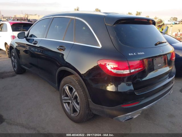 2018 MERCEDES-BENZ GLC 300 WDC0G4JB3JV013987 Photo 2