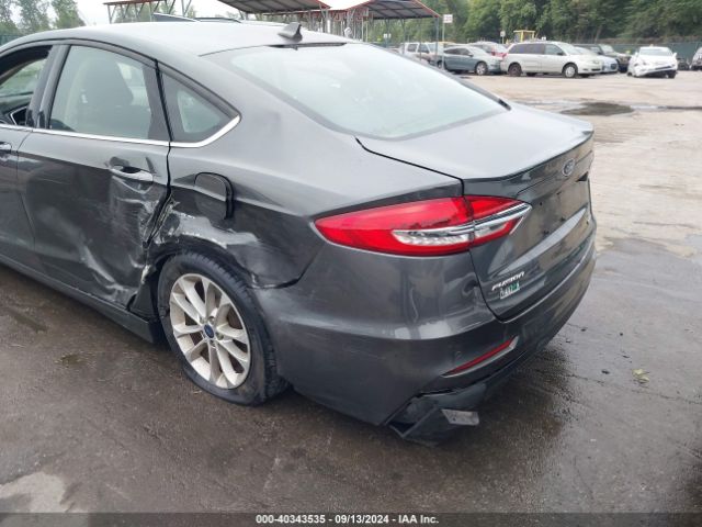 3FA6P0HD5KR112475 Ford FUSION SE
