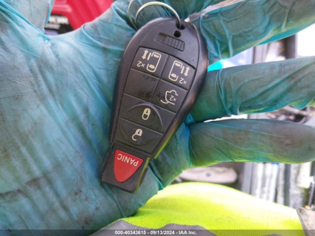 2C4RDGCG3FR512587 Dodge Grand Caravan Sxt