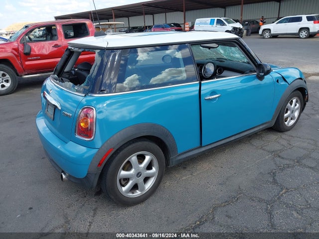 2009 MINI COOPER WMWMF33569TW78477 Photo 3