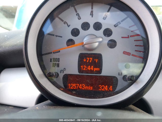 2009 MINI COOPER WMWMF33569TW78477 Photo 6