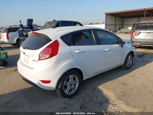3FADP4EJ1JM119122 Ford FIESTA SE