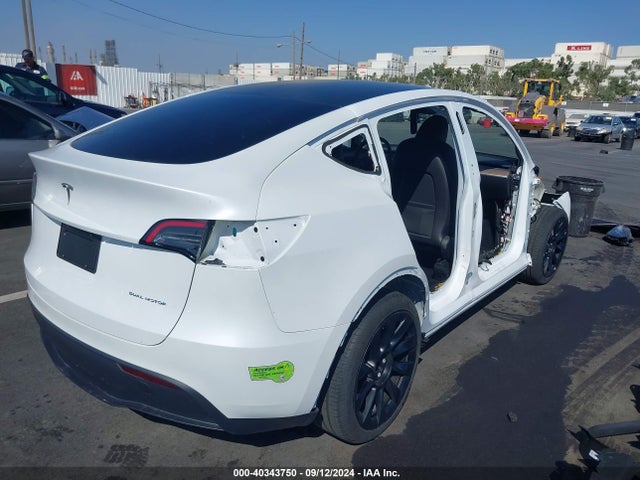 2023 TESLA MODEL Y 7SAYGDEE3PA104780 Photo 3