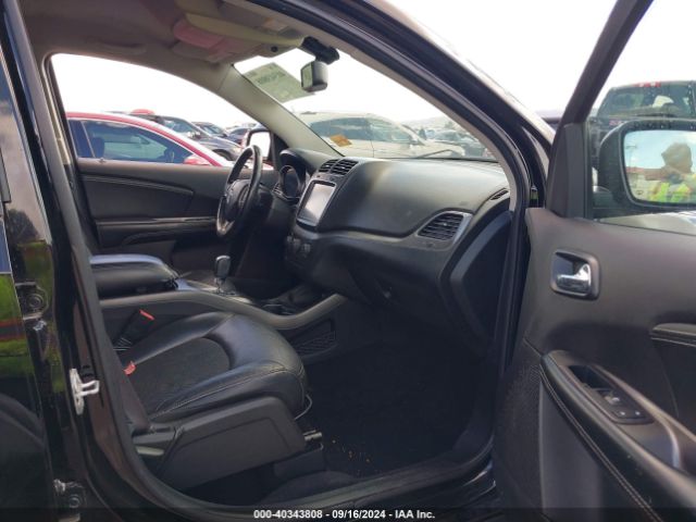 3C4PDCGB9FT632535 Dodge Journey Crossroad