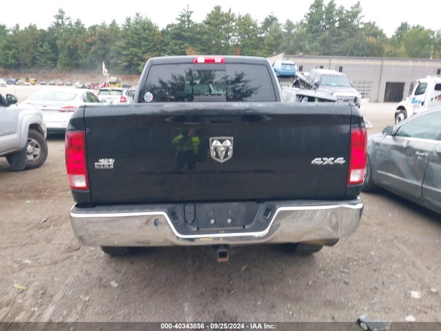 1C6RR7TT1KS612119 RAM 1500 Classic Slt  4x4 6'4 Box