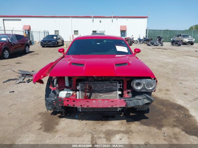 2C3CDZAG9FH909719 Dodge Challenger Sxt