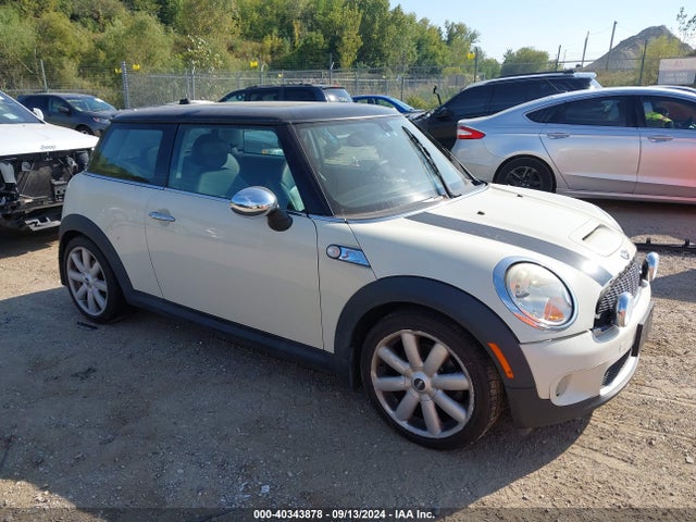 2007 MINI COOPER S WMWMF73517TL91780 Photo 0