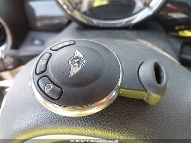 2007 MINI COOPER S WMWMF73517TL91780 Photo 10