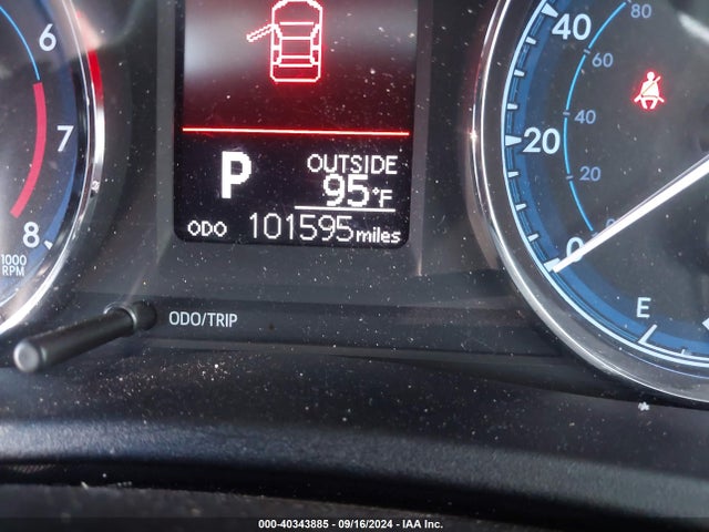 Toyota COROLLA L 2018 2T1BURHE4JC090990 Image 15