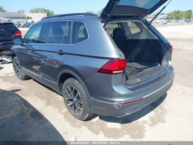 3VV2B7AX4MM033157 Volkswagen Tiguan 2.0t Se/2.0t Se R-line Black/2.0t Sel
