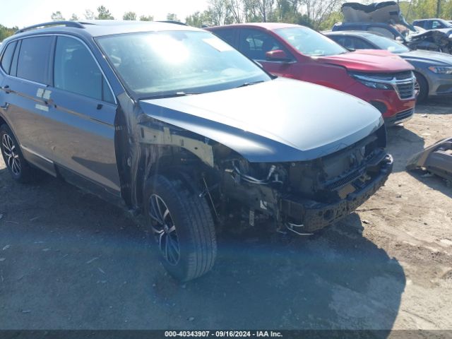 3VV2B7AX4MM033157 Volkswagen Tiguan 2.0t Se/2.0t Se R-line Black/2.0t Sel