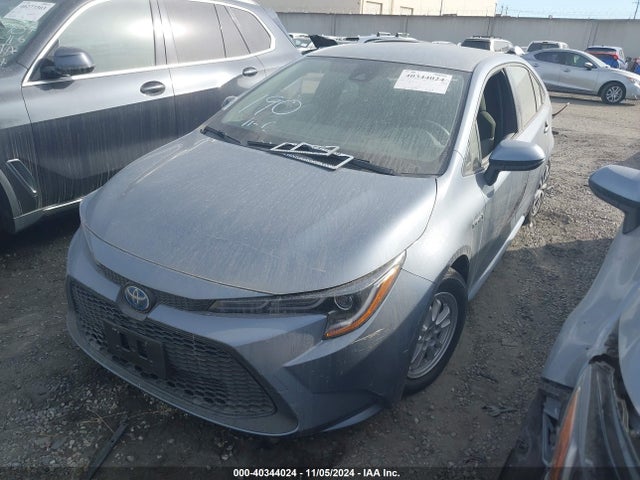 Toyota Corolla Hybrid Le 2021 JTDEAMDE0MJ031877 Image 2