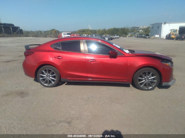 Mazda Mazda3 Touring 2018 3MZBN1V35JM163578 Image 13