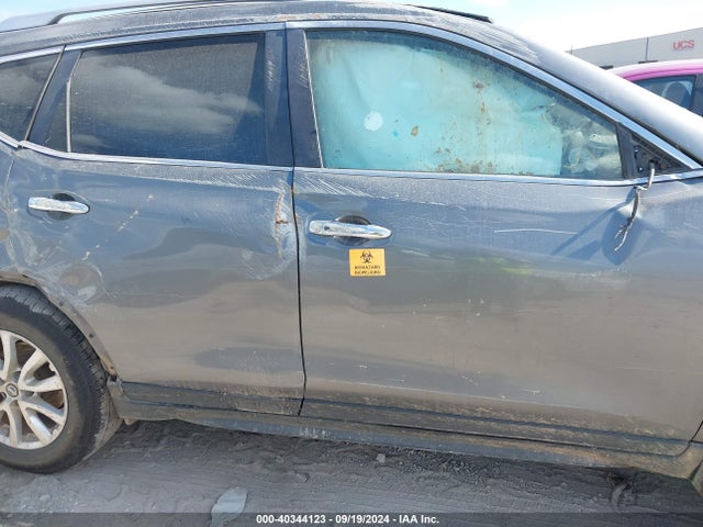 Nissan ROGUE SV 2017 JN8AT2MT1HW140504 Image 12