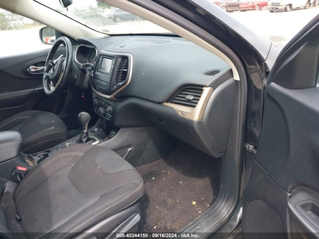 1C4PJMCS5GW253872 Jeep Cherokee Latitude