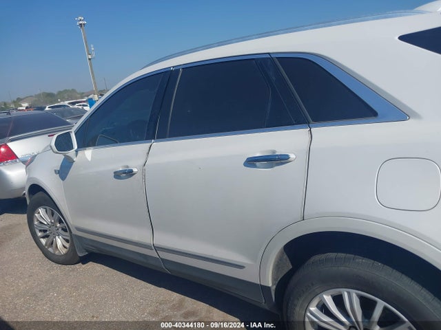 1GYKNARS2JZ144984 Cadillac Xt5 Standard